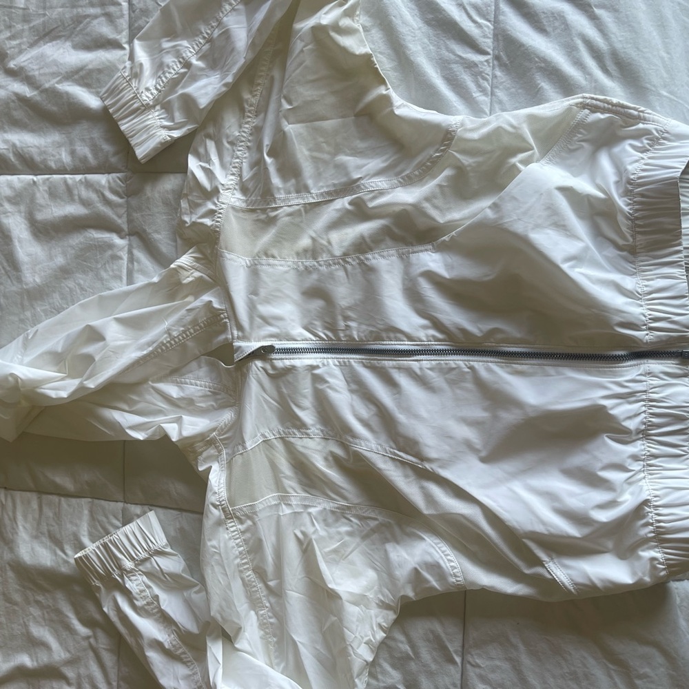 Lululemon windbreaker